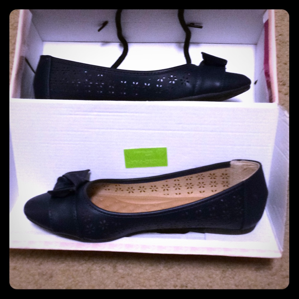 Navy blue flats Size 8.5
